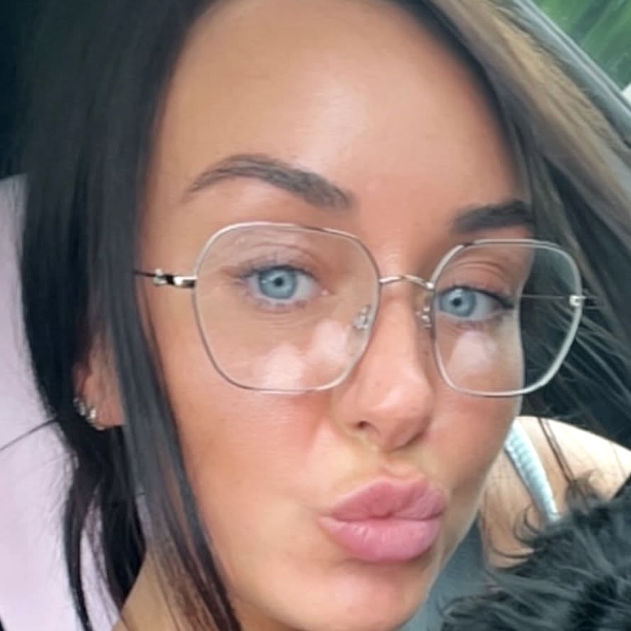 Kelsey R
